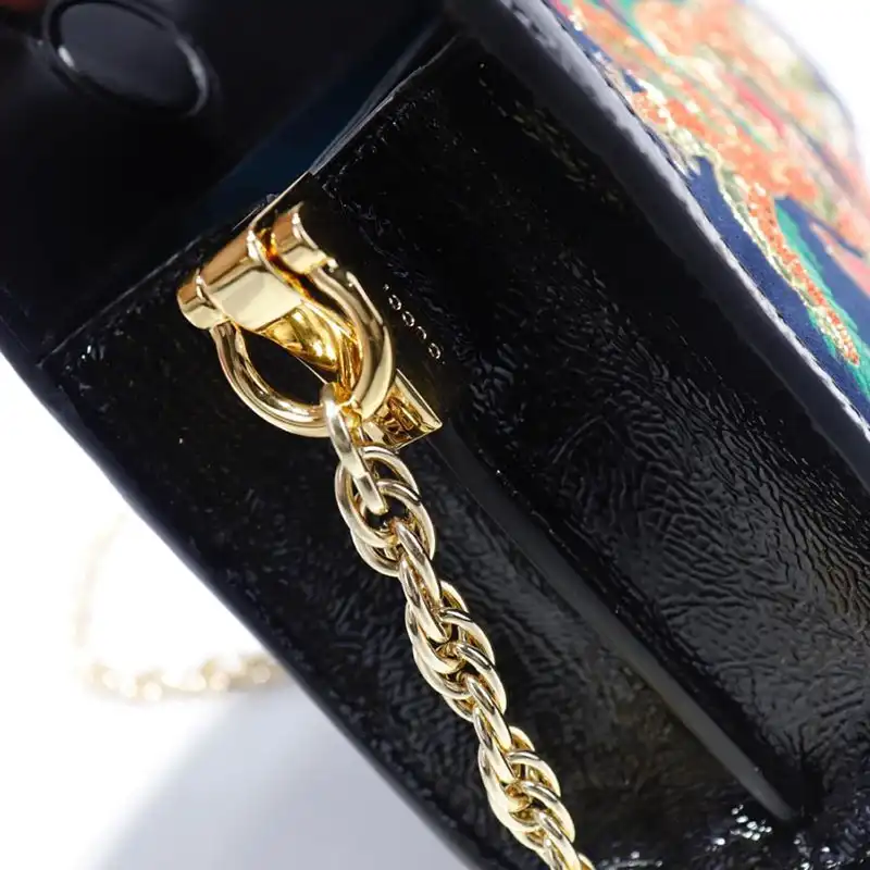 G*u*i brand handbags crossbody bag 1904g0087