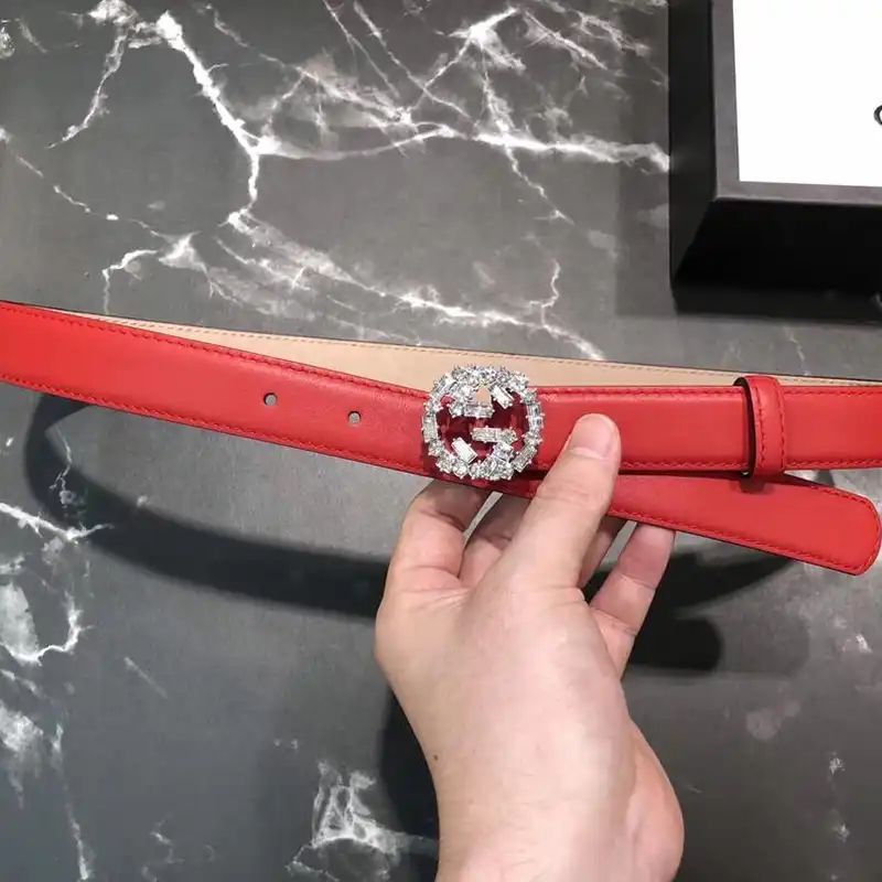 G*u*i s belte 1905bl0155