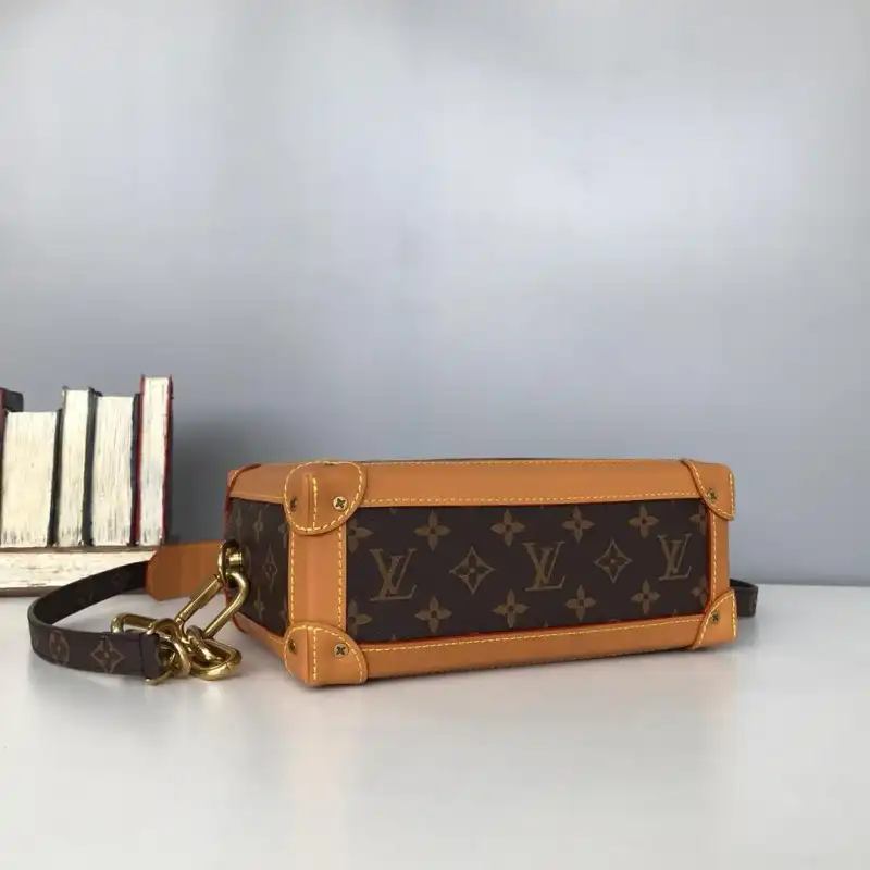 LV Bags 19B570296