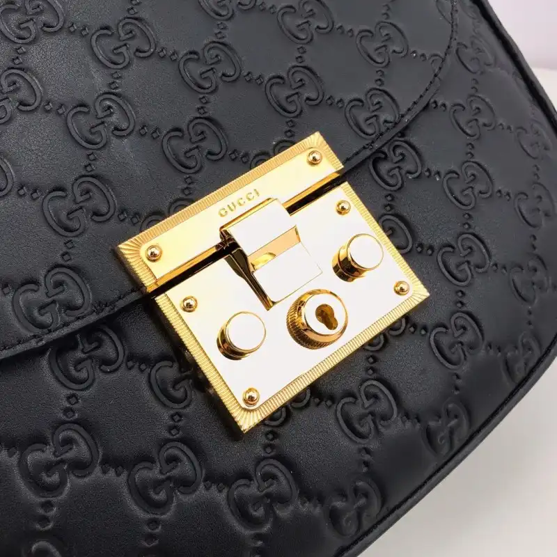 G*u*i bags 19b57g0049