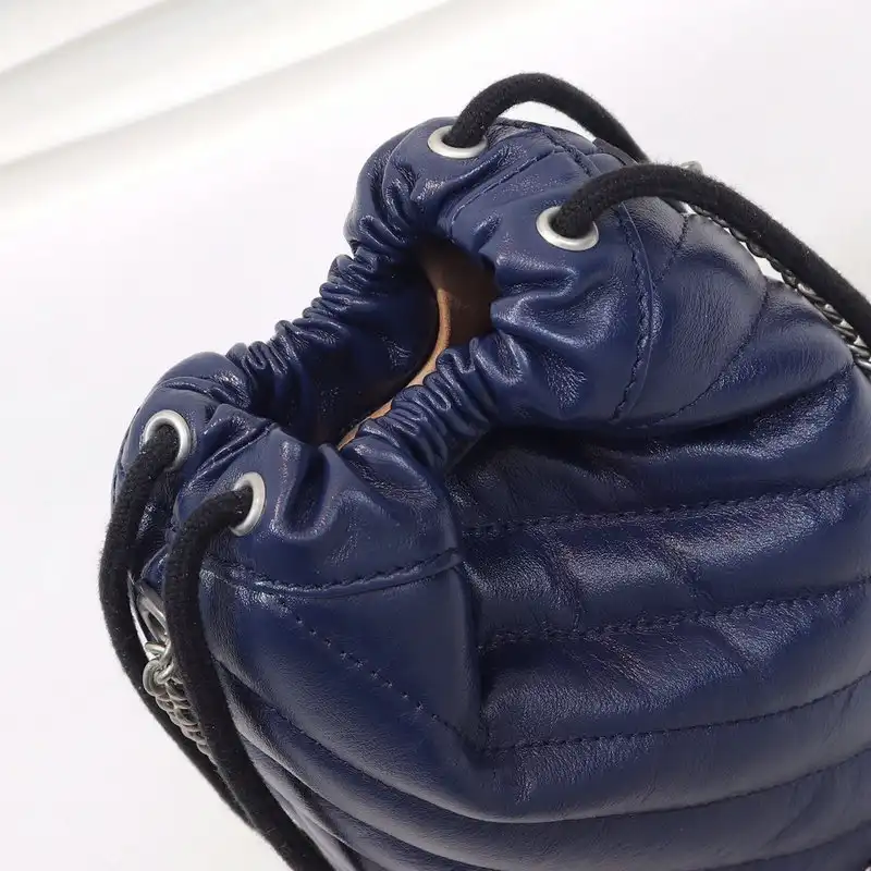 G*u*i bags 205b570026