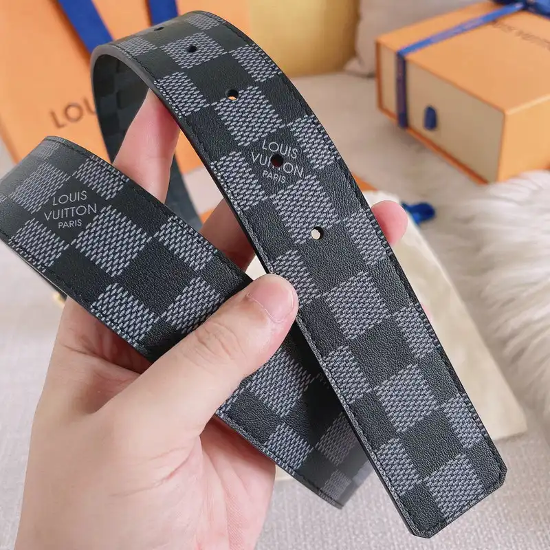 LV Belts 2106XA0168