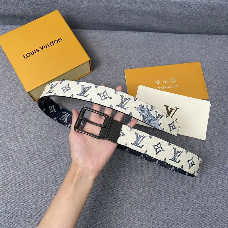 LV Belts 2106XA0184