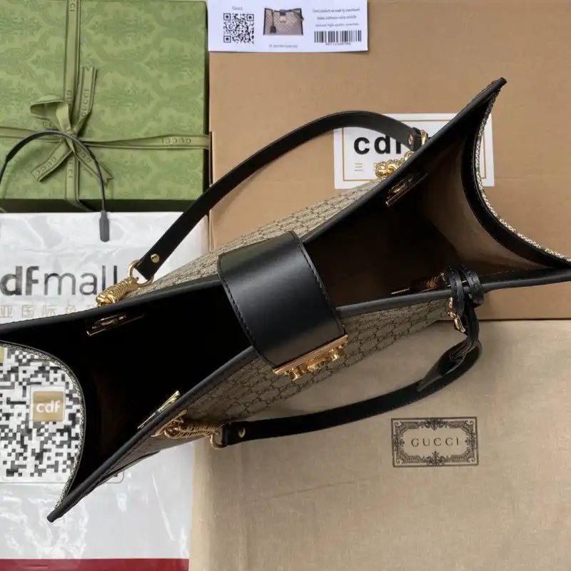 G*u*i s bags 2108ya0083