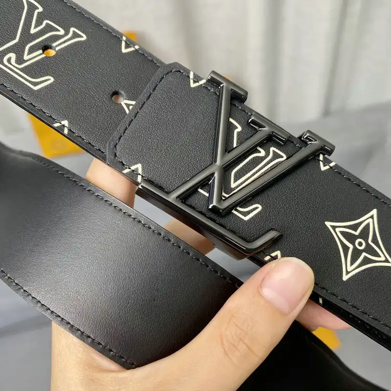 LV Belts 2110XA0062