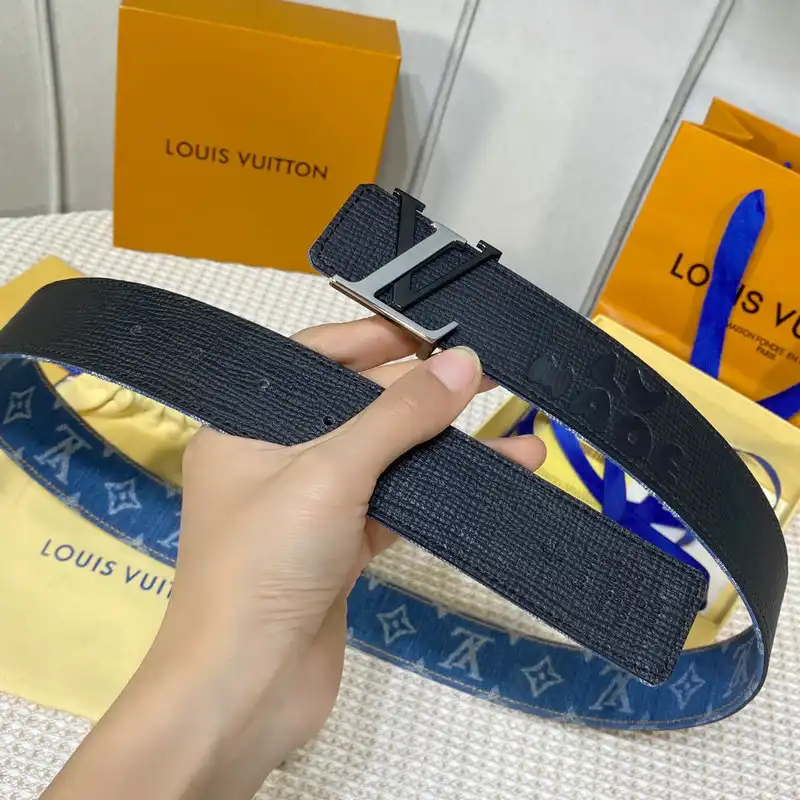 LV Belts 2201XA0130