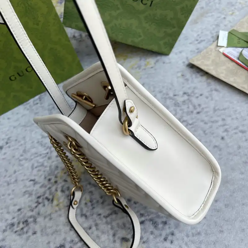 G*u*i bag 2209dj0038