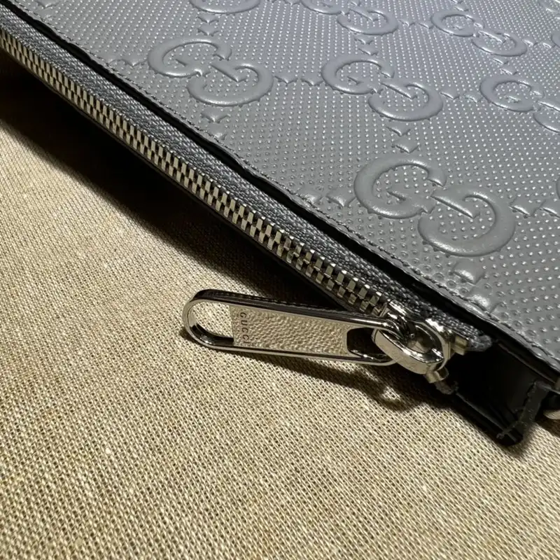 G*u*i bag 2304ya0071