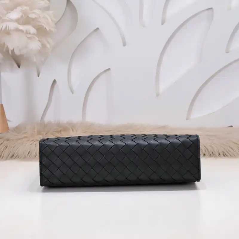 Bottega Veneta Bags 2401YA0015