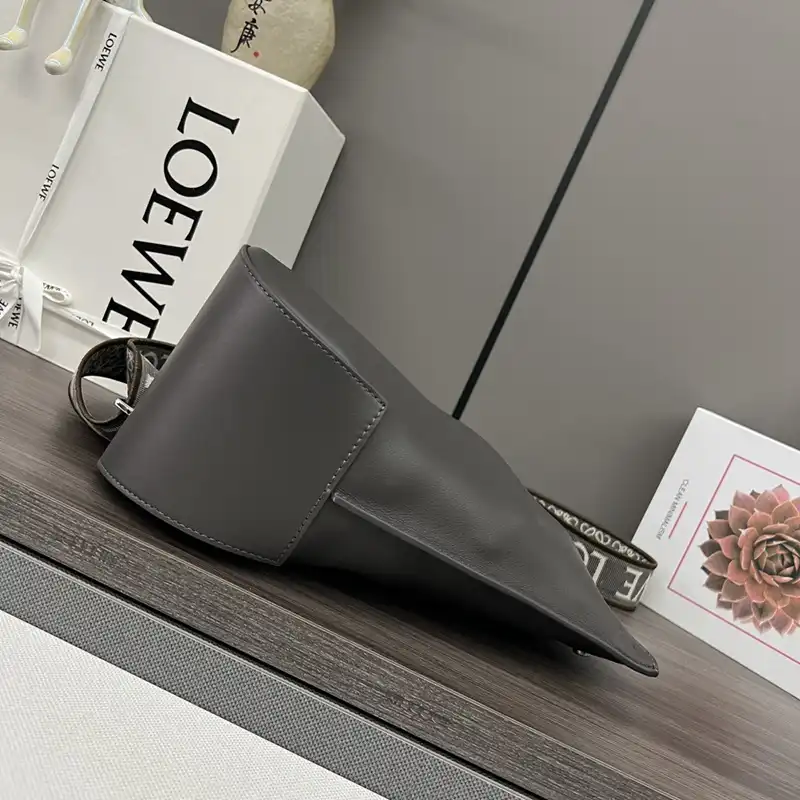 Loewe Bags 2404YA0083