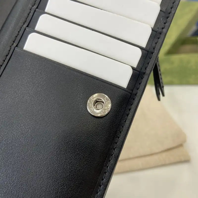 G*u*i bags 2407yz0257