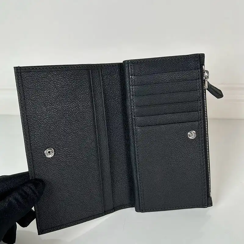 Prada Bags 2411YA0009