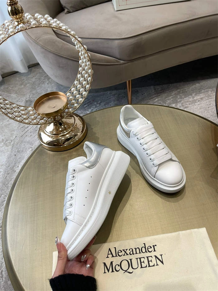Alexander McQueen Oversized FlexibleFit 2589
