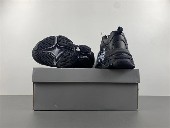 Stylish BALENCIAGA H 4345