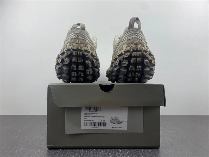 Balenciaga Defender Beige 685611 W2RAF Comfortable 4397