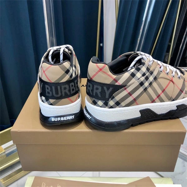 Burberry OdorResistant 2668