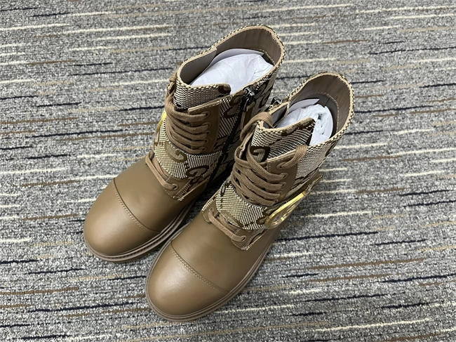 lightweight G*u*i boot women 526