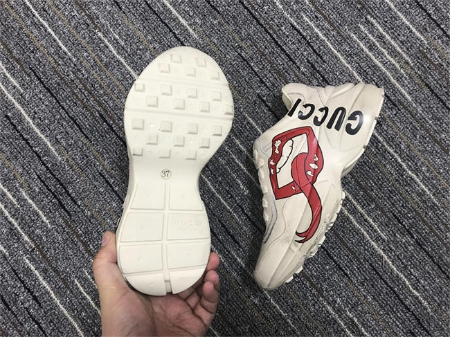 G*u*i rhyton sneaker packable 238