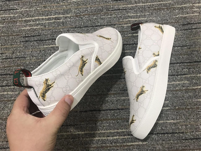 G*u*i signature slip-on sneaker sleek 294