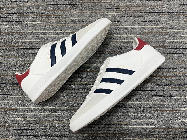 flexible G*u*i x adidas 52