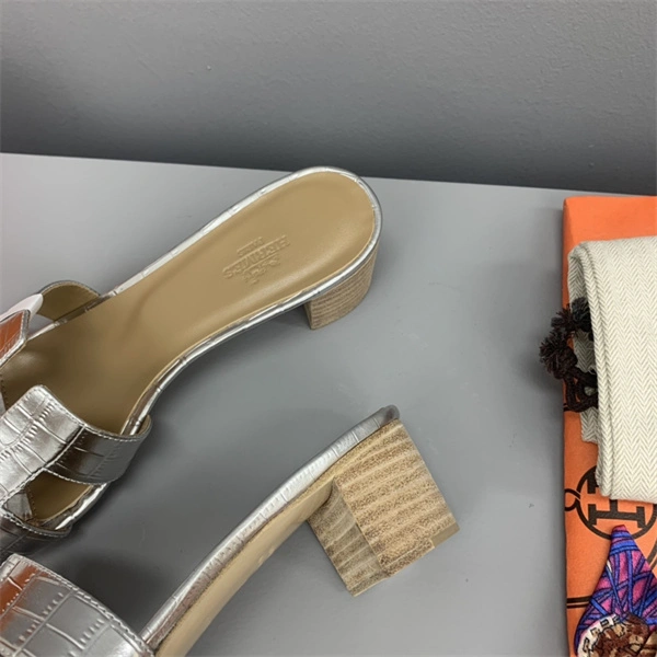 H Slipper Unisex 2365