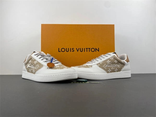 TravelReady Louis Vuitton trainer 1648