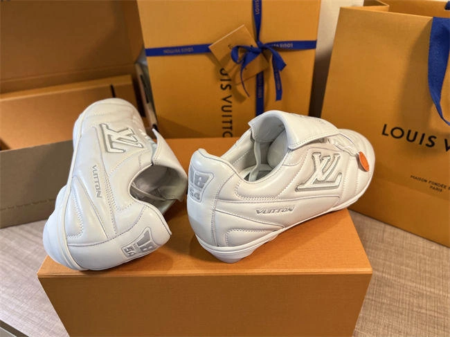 Louis Vuitton WrinkleFree 1668