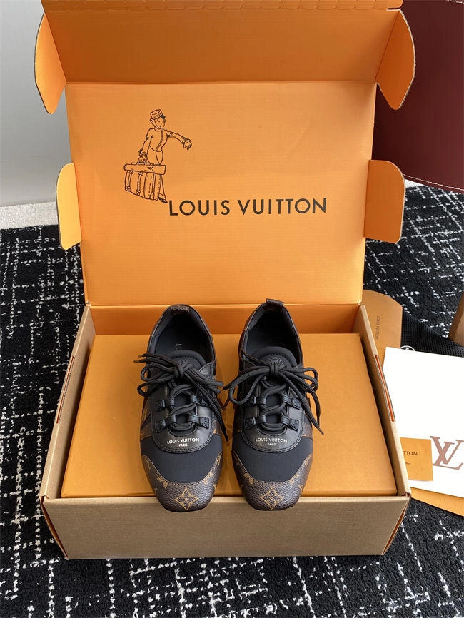 Louis Vuitton WeatherProof 1662