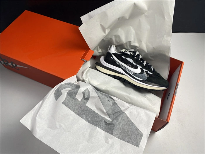 Nike Vaporwaffle sacai Black White CV1363- StreetReady 5239