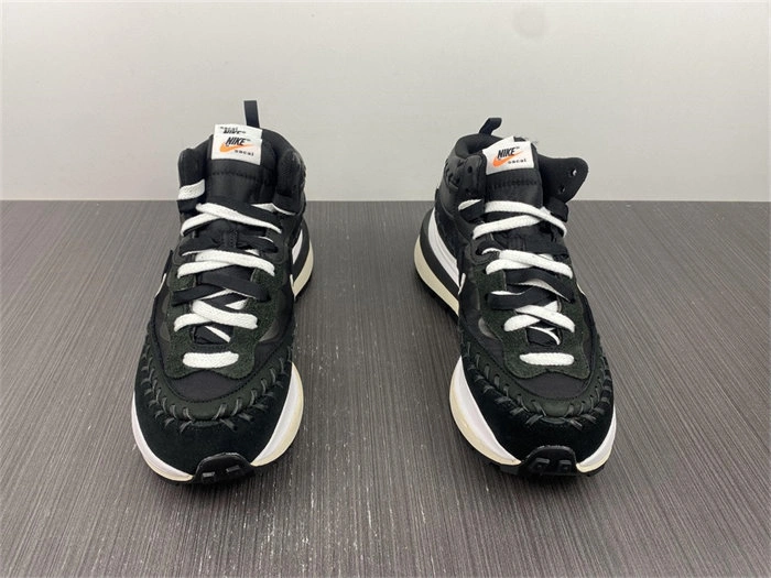 Minimalist Nike Vaporwaffle sacai Jean Paul Gaultier Black White 5226