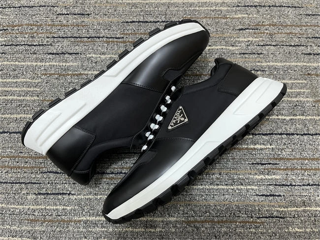 Prada Sneaker SunProtective 3370