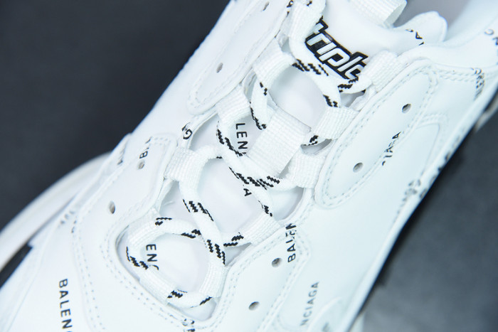blcg sneaker triple.s.
