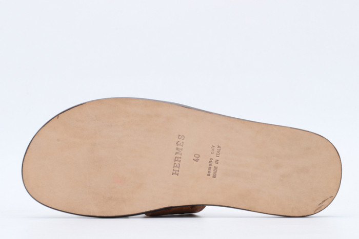 herm*s  slippers