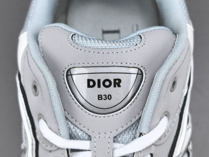 b30 sneaker