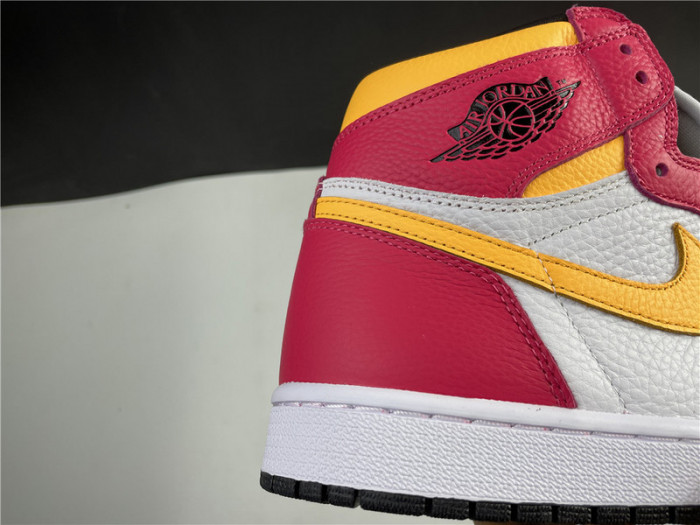 air jordan 1 retro high og light fusion red 555088-603