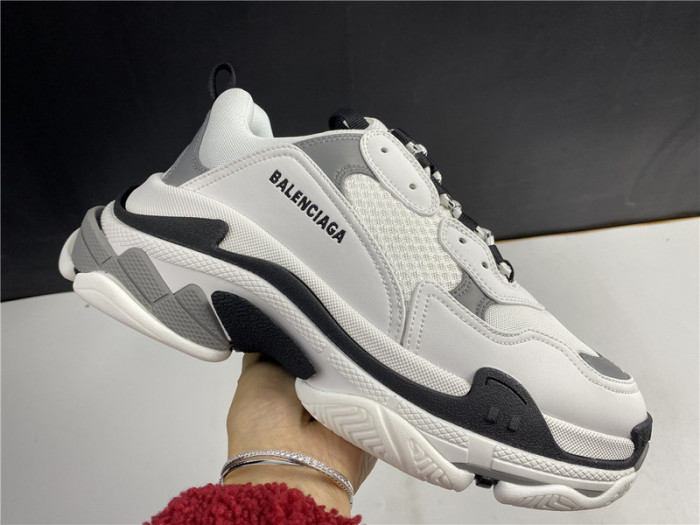 blcg sneaker triple.s.gomma gray 536737 w0901 9089
