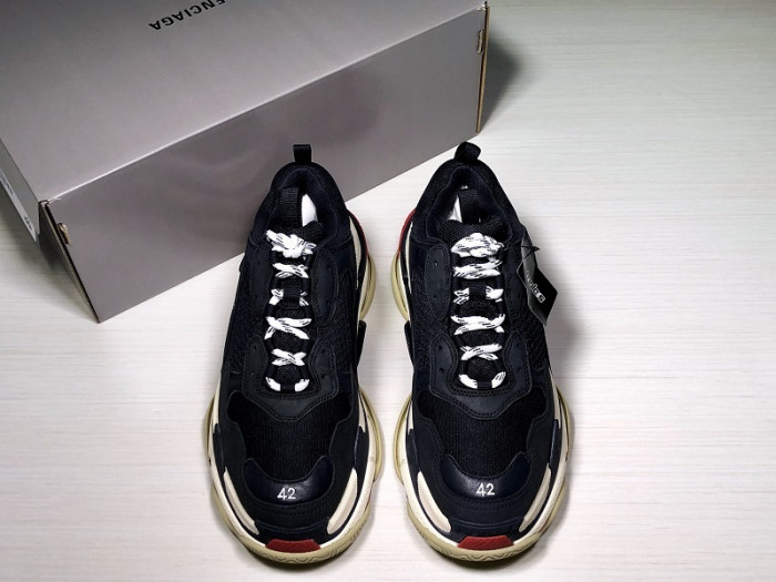 blcg sneaker triple.s.gomma 656686w06g011001