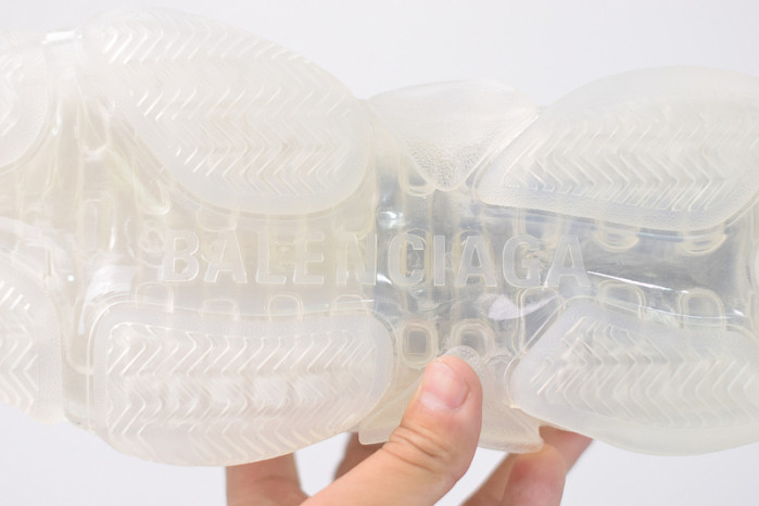 blcg sneaker triple.s.gomma fluorescent white 524039 w09e1 2021