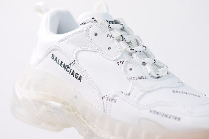 blcg sneaker triple.s.gomma fluorescent white 524039 w09e1 2021