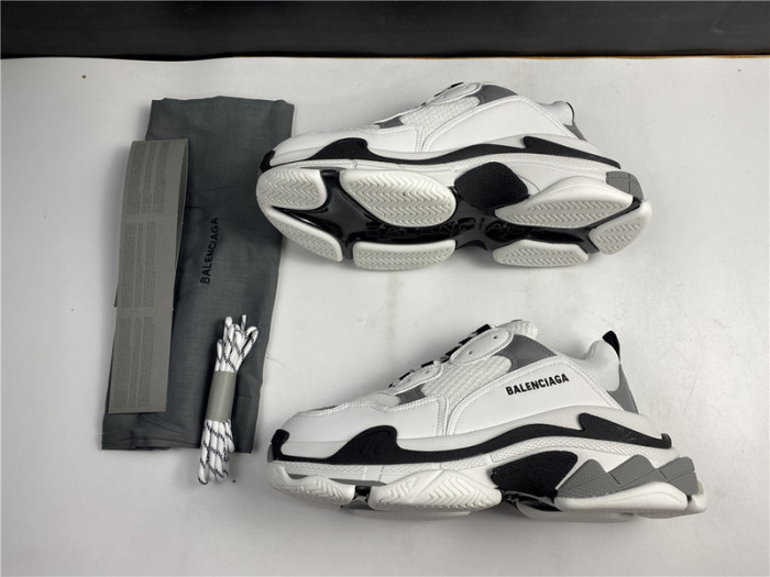 blcg sneaker triple.s.gomma gray 536737 w0901 9089