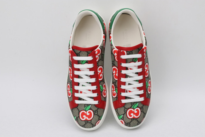 G*u*i ace embroidered low-top sneaker