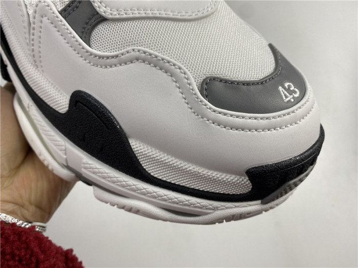 blcg sneaker triple.s.gomma gray 536737 w0901 9089
