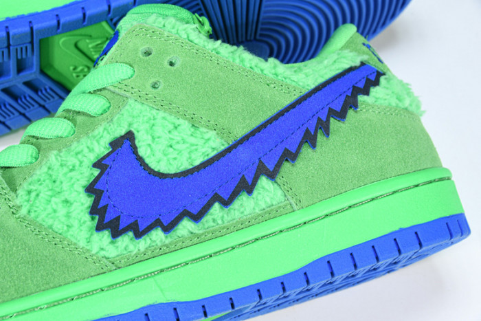 grateful dead x nike sb dunk low “green bear” cj5378-300