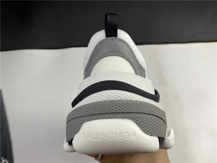 blcg sneaker triple.s.gomma gray 536737 w0901 9089