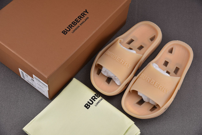 bur_berry slippers