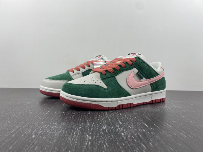 wmns dunk low se 