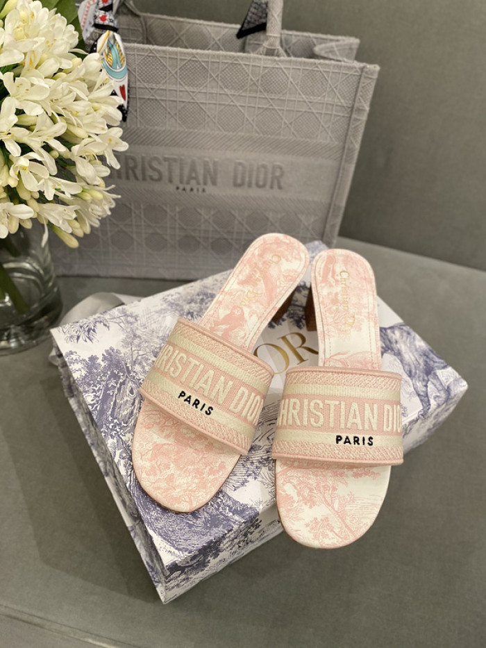 Ch**an di0r heel sandals