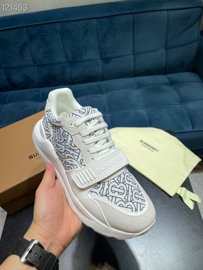 bur  sneaker