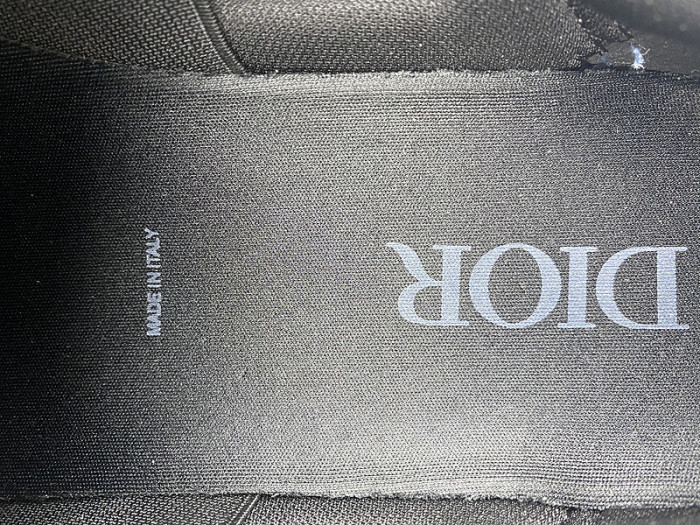 b30 sneaker