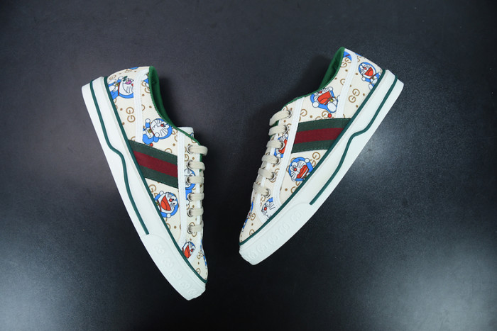 G*u*i sneaker